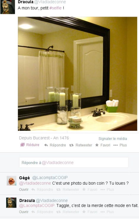 Ça ressemble un peu à un selfie de François Bayrou, je sais.