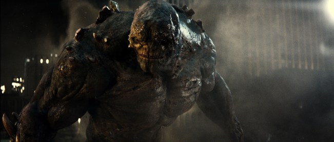 Un jour, on fera des monstres qui ressemblent à autre chose qu'au fruit de l'union d'un gorille et de Voldemort. Mais pas de suite, parce que la créativité, c'est has been. sam_r7_v11d3_151015_24mj_g_r709f.613914.tif